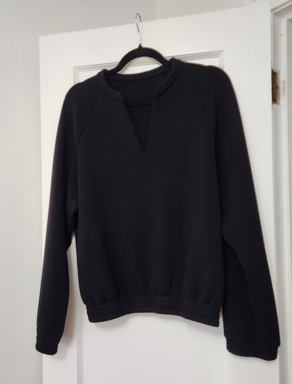 Leze the Label size medium black oversized pullover